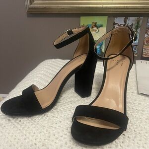 Black block heel size 7.5 - A New Day